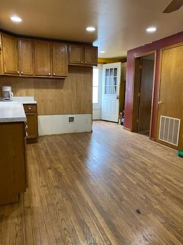 201 N Vine St, Camargo, IL 61919 photo 7