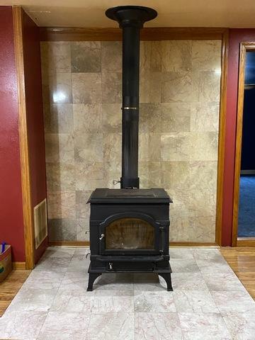 201 N Vine St, Camargo, IL 61919 photo 5