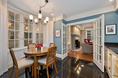 60 E Scott St #301, Chicago, IL 60610 photo 9