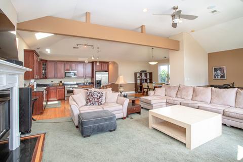 544 E 45th St #4, Chicago, IL 60653 photo 3