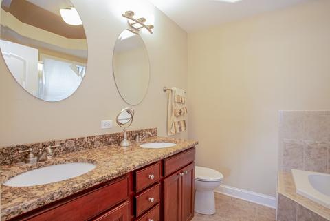 544 E 45th St #4, Chicago, IL 60653 photo 11