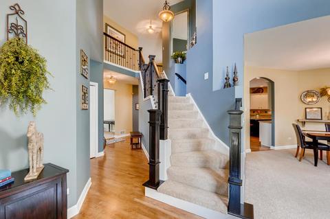 5670 Trinity Ct, Gurnee, IL 60031 photo 2