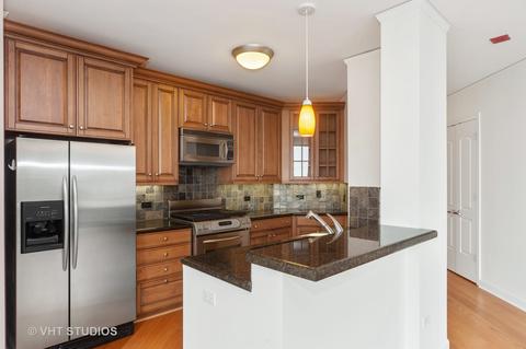 420 E Waterside Dr #413, Chicago, IL 60601 photo 11