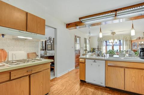 304 Michael Mnr, Glenview, IL 60025 photo 8