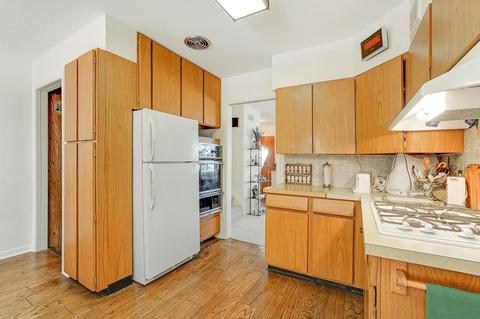 304 Michael Mnr, Glenview, IL 60025 photo 6