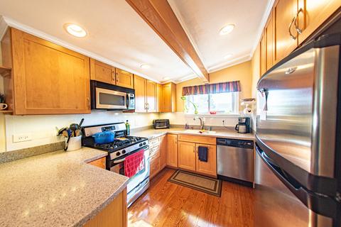 16 W Manchester Dr, Wheeling, IL 60090 photo 5