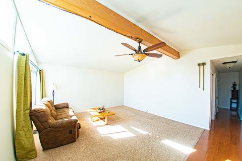 16 W Manchester Dr, Wheeling, IL 60090 photo 2