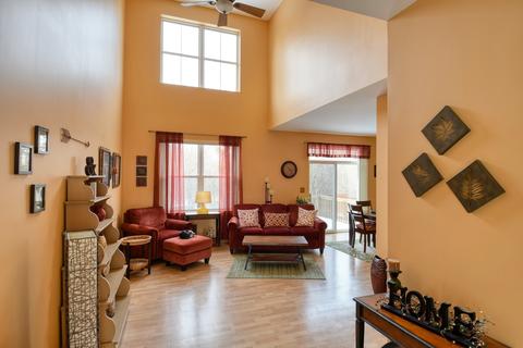 1094 Horizon Dr, Bartlett, IL 60103 photo 3