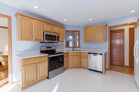 311 Covey Ct, Normal, IL 61761 photo 9