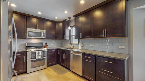 16633 W Apache Dr, Lockport, IL 60441 photo 2