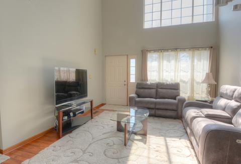 1212 Dunamon Dr, Bartlett, IL 60103 photo 3