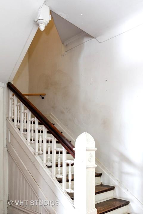 1339 E 50th St, Chicago, IL 60615 photo 4