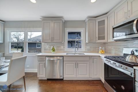 966 Suffield Ter, Northbrook, IL 60062 photo 12