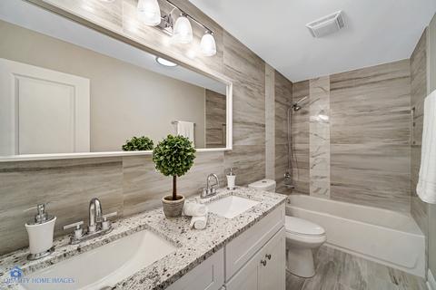 966 Suffield Ter, Northbrook, IL 60062 photo 17