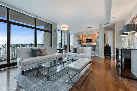 21 E Huron St #3302, Chicago, IL 60611 photo 2