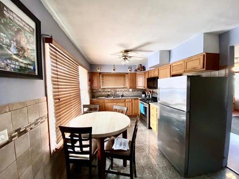 121 N Grant Dr, Addison, IL 60101 photo 8