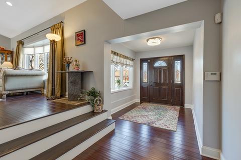 722 Braintree Ln, Bartlett, IL 60103 photo 3