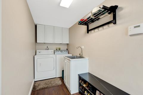 722 Braintree Ln, Bartlett, IL 60103 photo 17
