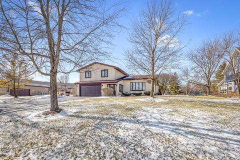 722 Braintree Ln, Bartlett, IL 60103 photo 2