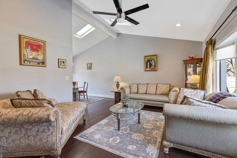 722 Braintree Ln, Bartlett, IL 60103 photo 4