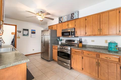 6610 Klinger Ln, Plainfield, IL 60586 photo 5