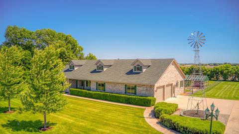 3825 E Sherrill Rd N, Minooka, IL 60447 photo 1