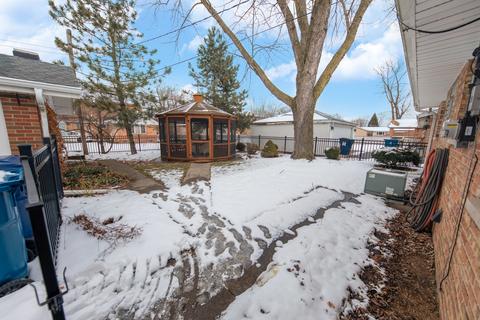 7036 Birch St, Bridgeview, IL 60455 photo 2