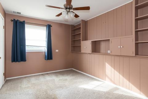 1040 Nottingham Ln, Hoffman Estates, IL 60169 photo 9
