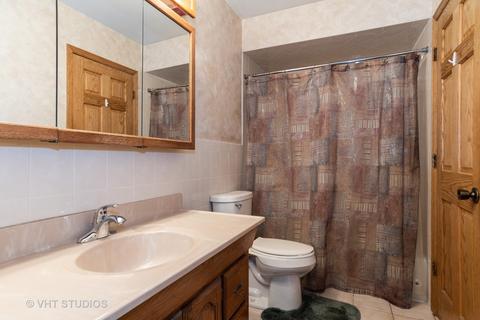 1040 Nottingham Ln, Hoffman Estates, IL 60169 photo 10