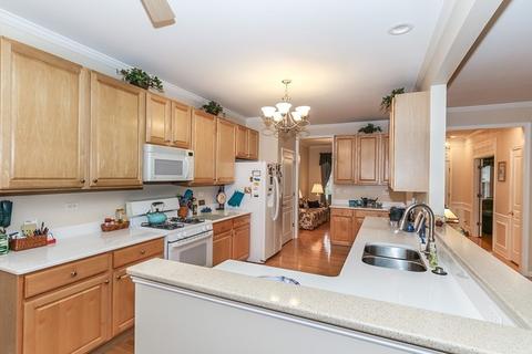4231 Whitehall Ln, Algonquin, IL 60102 photo 3