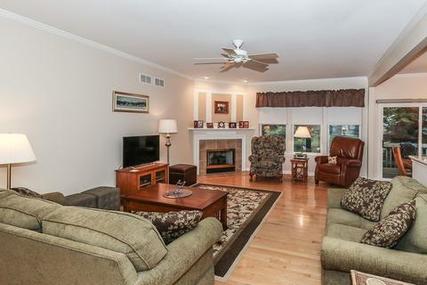 4231 Whitehall Ln, Algonquin, IL 60102 photo 7