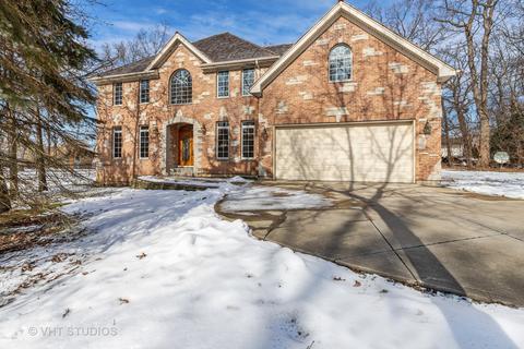 2532 Forest Ct, Lindenhurst, IL 60046 photo 1