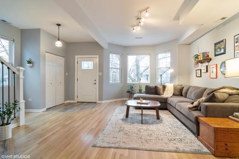 4138 N Whipple St, Chicago, IL 60618 photo 3