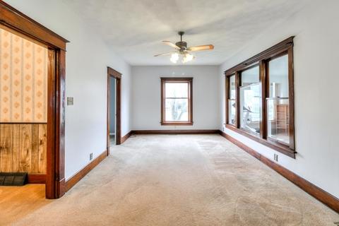 148 S Sangamon St, Bement, IL 61813 photo 4
