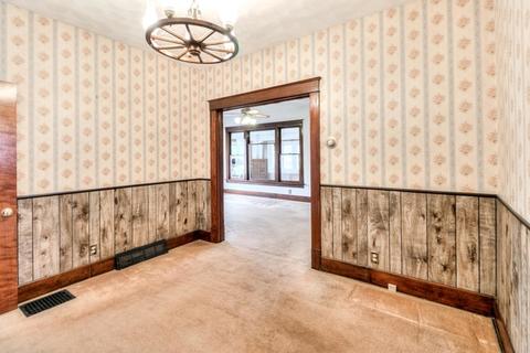 148 S Sangamon St, Bement, IL 61813 photo 10