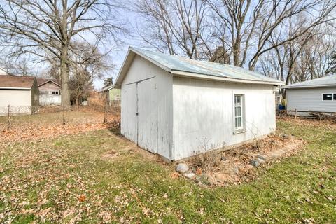 148 S Sangamon St, Bement, IL 61813 photo 22