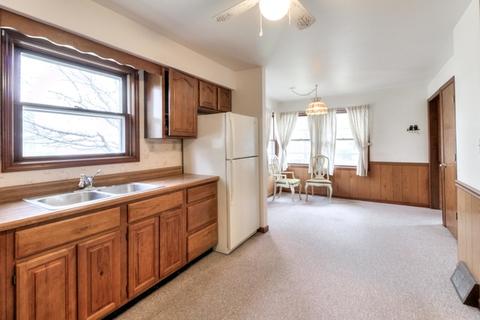 148 S Sangamon St, Bement, IL 61813 photo 12