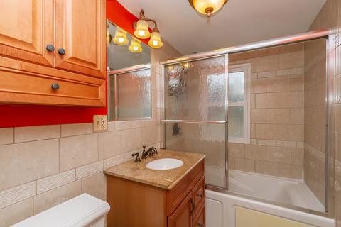 2102 Ruby St, Melrose Park, IL 60164 photo 18