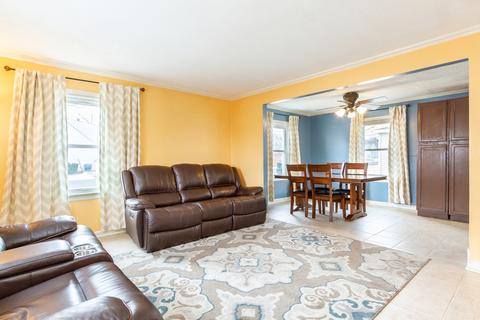2102 Ruby St, Melrose Park, IL 60164 photo 3