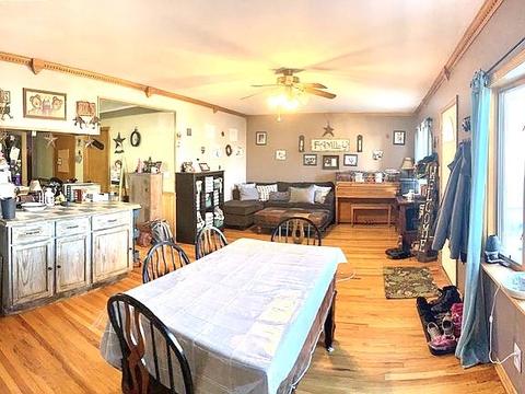 715 E Norris Dr, Ottawa, IL 61350 photo 3