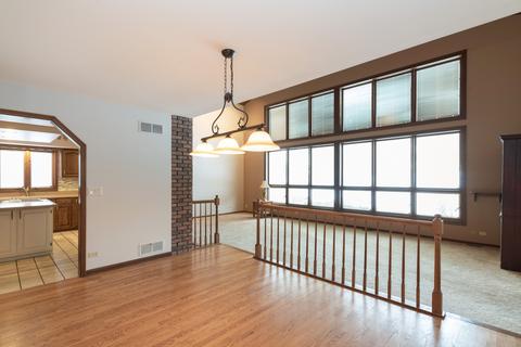 40 W516 Bowes Rd, Elgin, IL 60124 photo 5