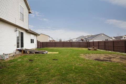 1901 Saltonstall Dr, Normal, IL 61761 photo 3