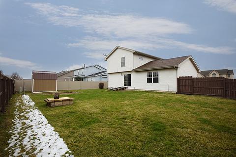 1901 Saltonstall Dr, Normal, IL 61761 photo 4