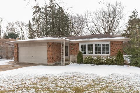 821 Forest Ct, Bartlett, IL 60103 photo 1