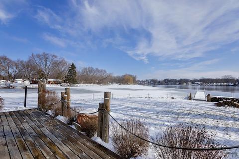 4106 Riverview Dr, Johnsburg, IL 60051 photo 3