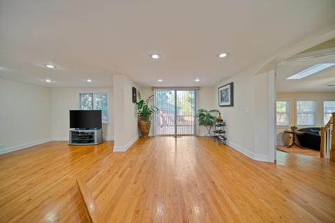 814 Elmdale Rd, Glenview, IL 60025 photo 4
