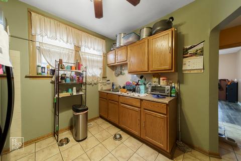 6331 S Keating Ave, Chicago, IL 60629 photo 12
