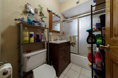 6331 S Keating Ave, Chicago, IL 60629 photo 13