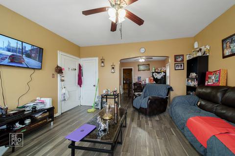 6331 S Keating Ave, Chicago, IL 60629 photo 10