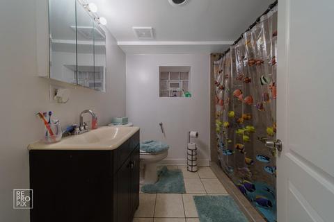 6331 S Keating Ave, Chicago, IL 60629 photo 21